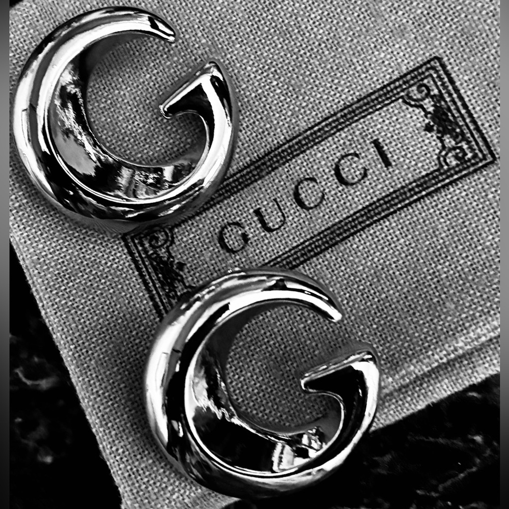 Polished Chunky Silver Double G Hoop Studs